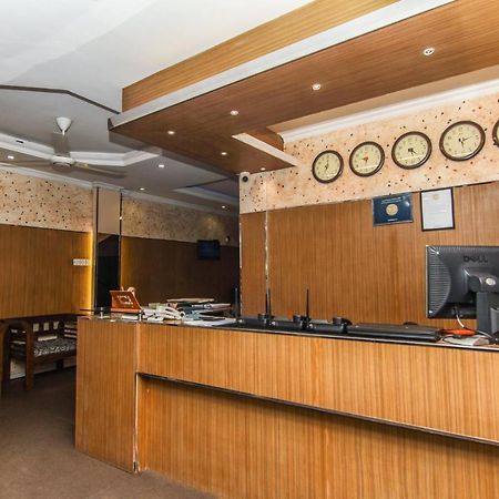 Oyo 112 Al Manaal Residency Hotel Kolombo Bagian luar foto
