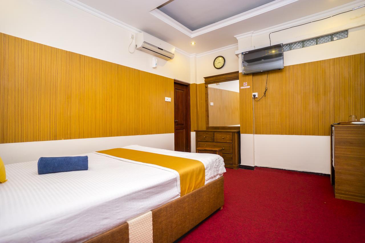 Oyo 112 Al Manaal Residency Hotel Kolombo Bagian luar foto