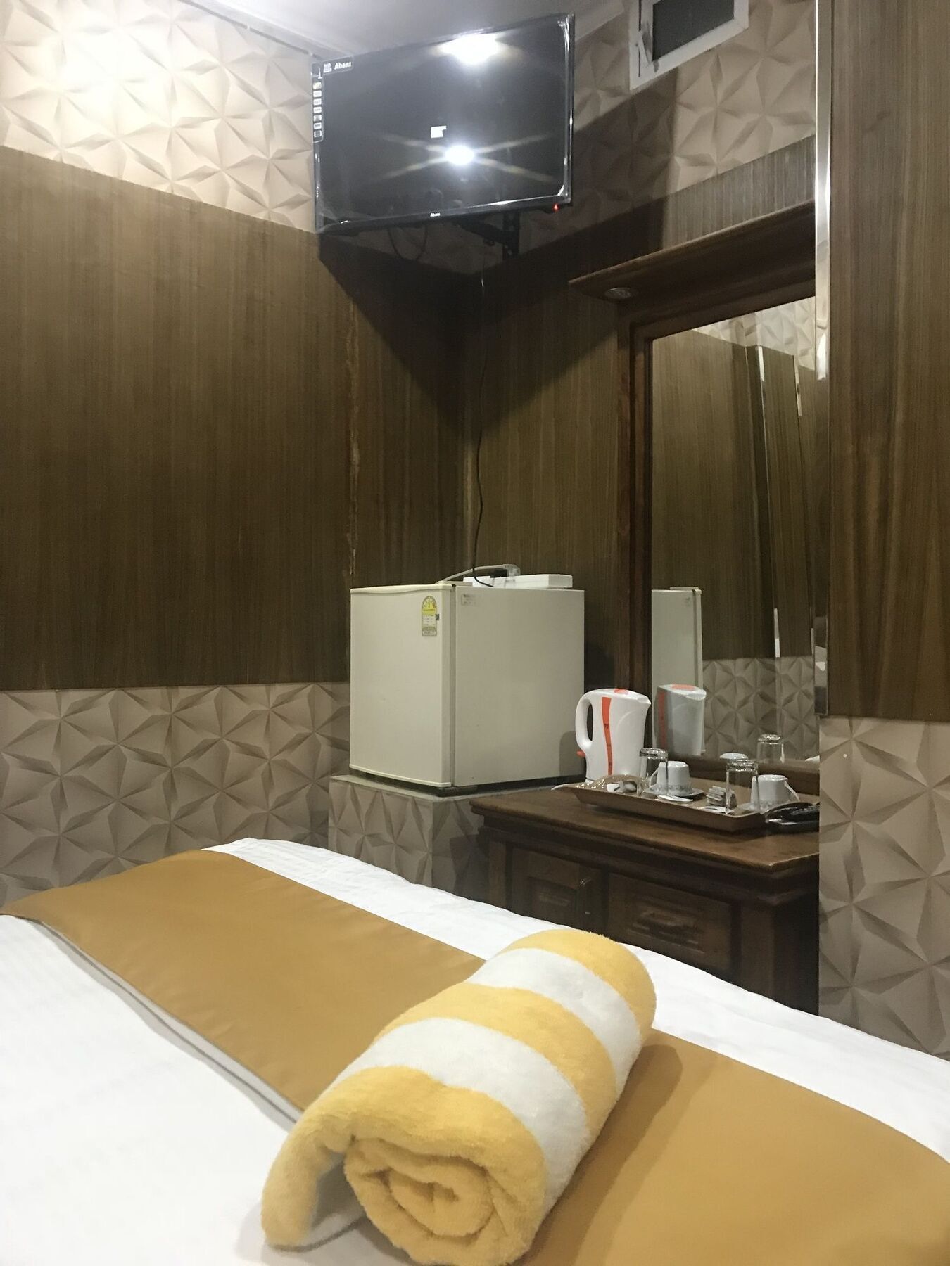 Oyo 112 Al Manaal Residency Hotel Kolombo Bagian luar foto
