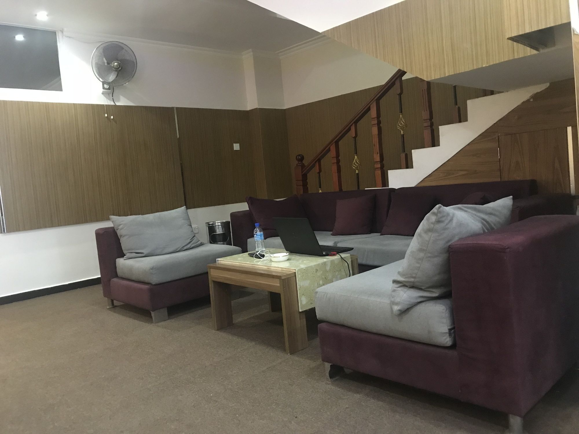 Oyo 112 Al Manaal Residency Hotel Kolombo Bagian luar foto