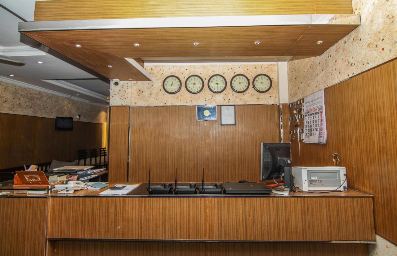 Oyo 112 Al Manaal Residency Hotel Kolombo Bagian luar foto