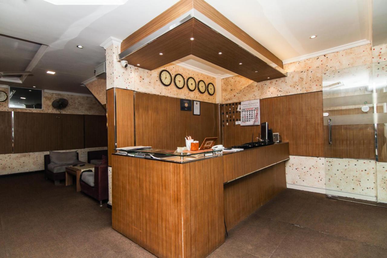 Oyo 112 Al Manaal Residency Hotel Kolombo Bagian luar foto
